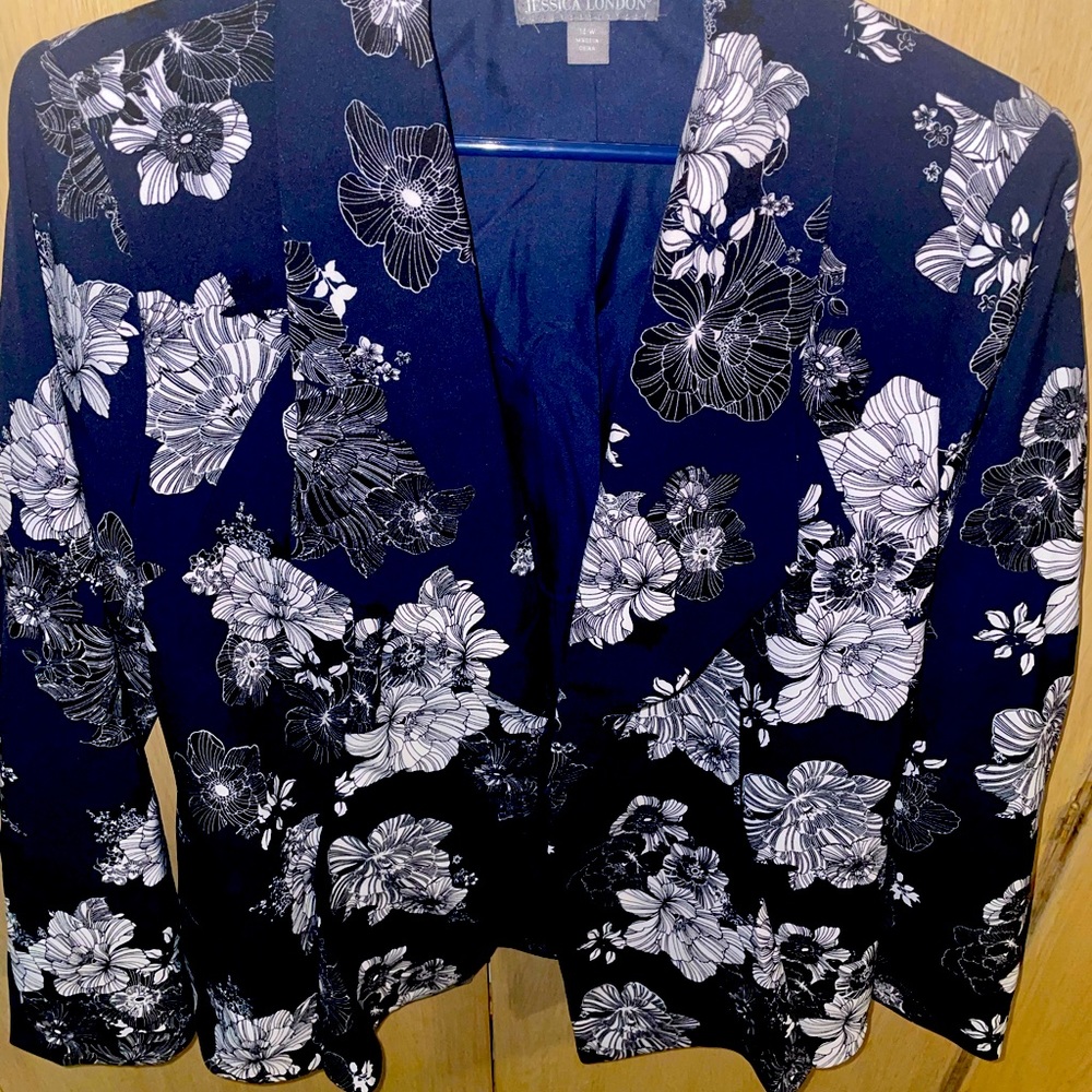 Women’s plus size blazer size 14w